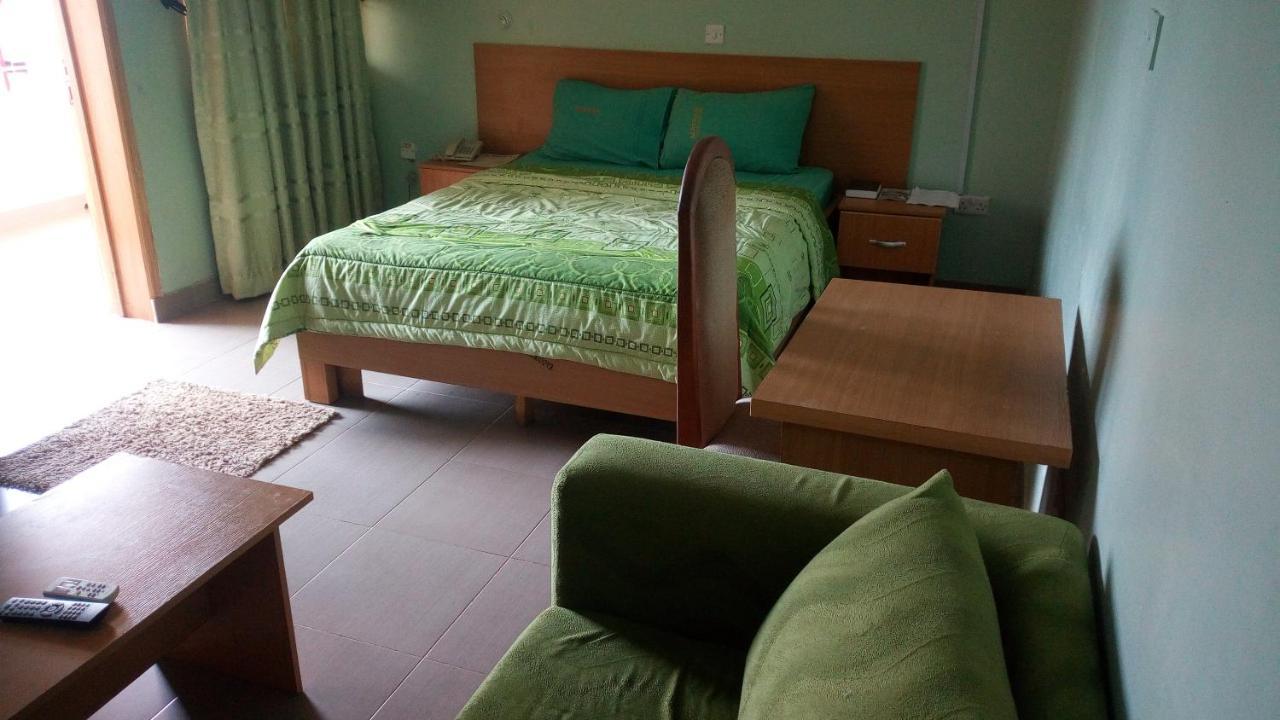 Mataan Hotel And Suites Ibadan Bagian luar foto