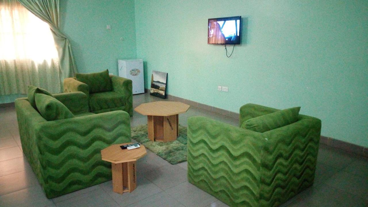 Mataan Hotel And Suites Ibadan Bagian luar foto