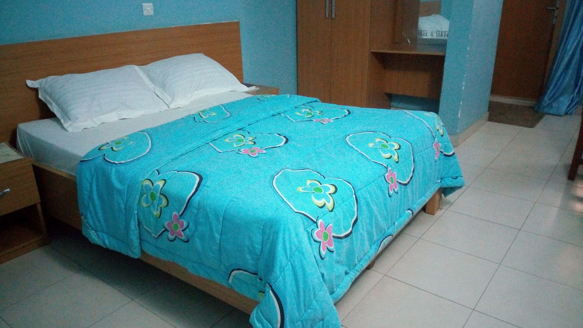 Mataan Hotel And Suites Ibadan Bagian luar foto